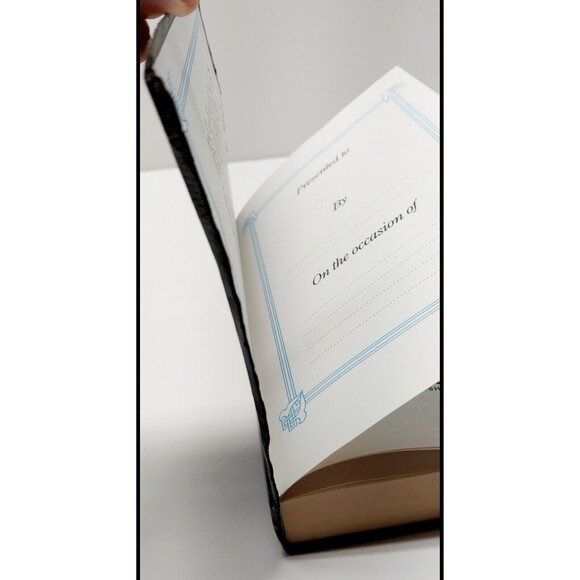 Vintage Holy Bible World Publishing Dictionary KJV 1989 Red Letter Study Helps - Picture 9 of 16